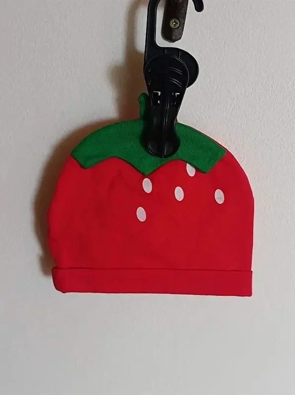 bavlněná čepice jahoda 