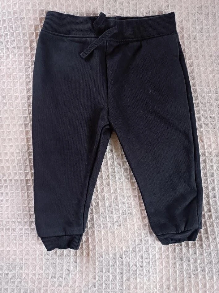 silnější tepláky - zn. Primark