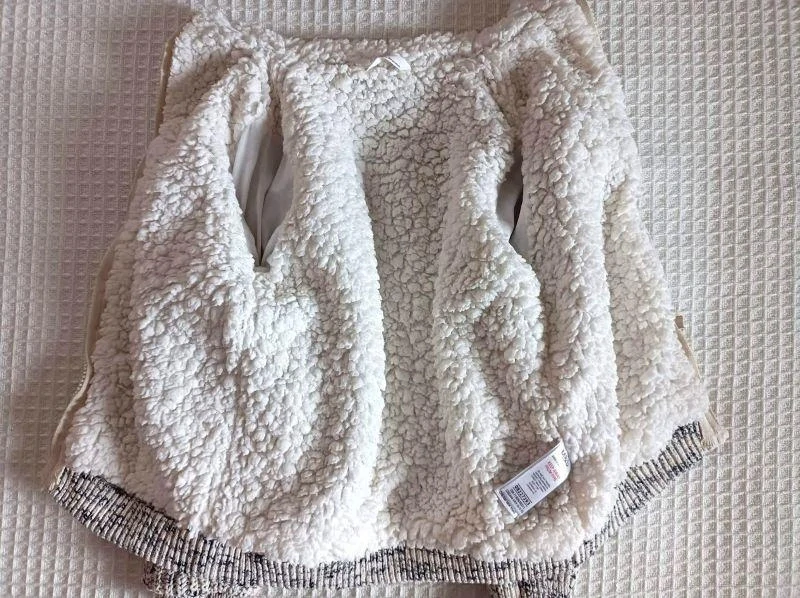 Chlapecký silný svetr vel. 110 s kožíškem - M&S