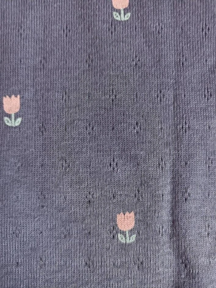 triko s dírkovaným vzorem - zn. George